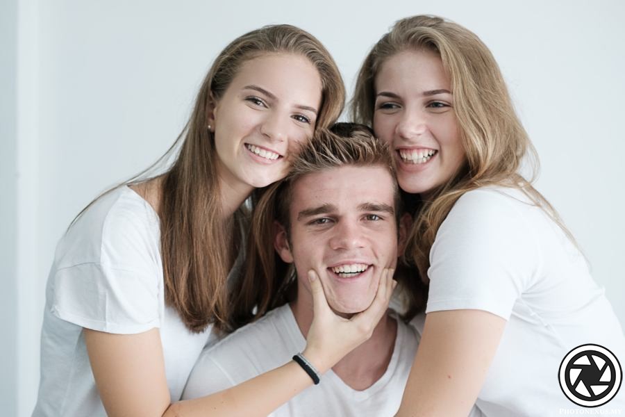 TENBY 30 minute Family Shoot | grant_corban_siblings.jpg